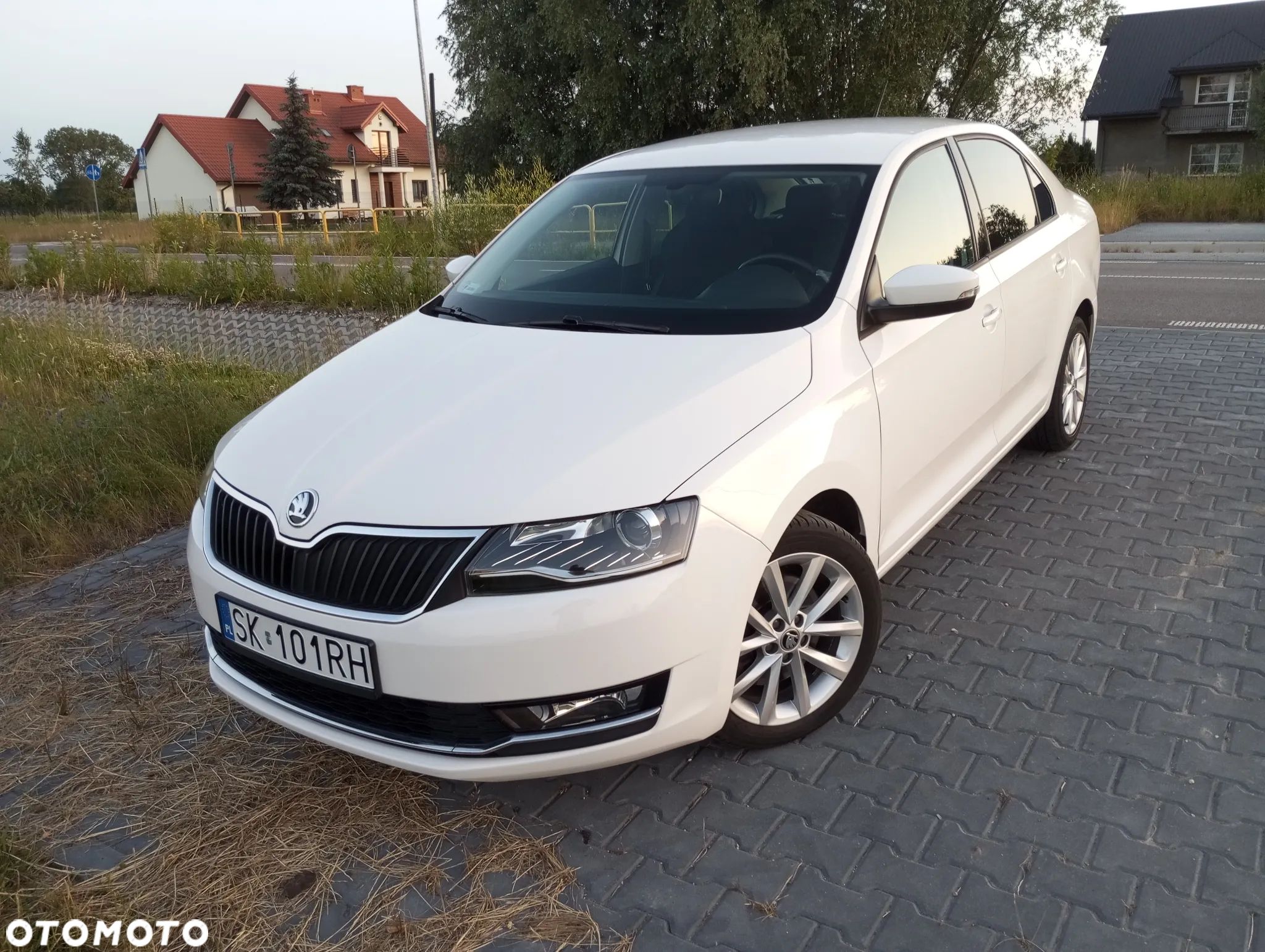 Skoda RAPID 1.0 TSI Style - 1