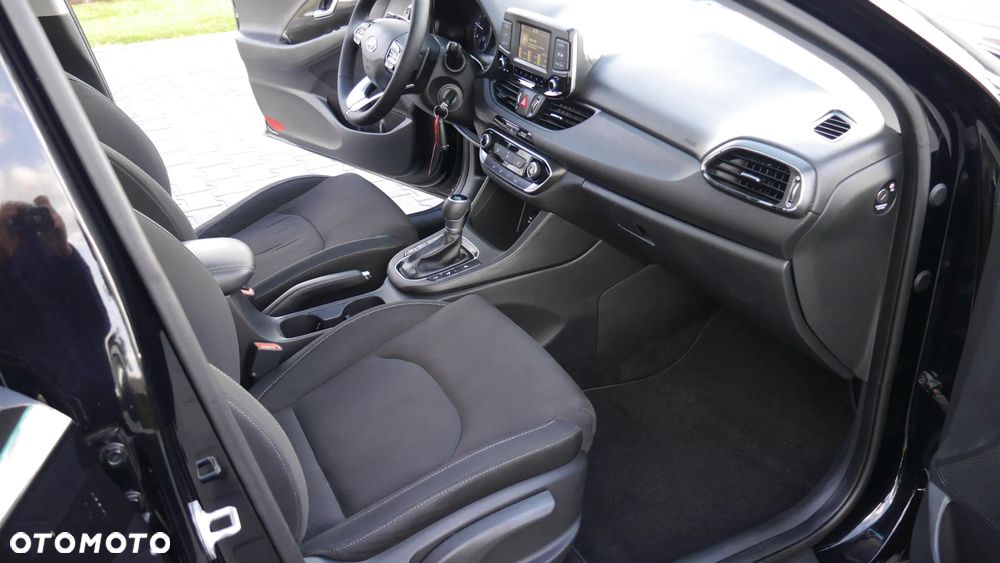 Hyundai i30 1.6 CRDi Automatik Style - 25