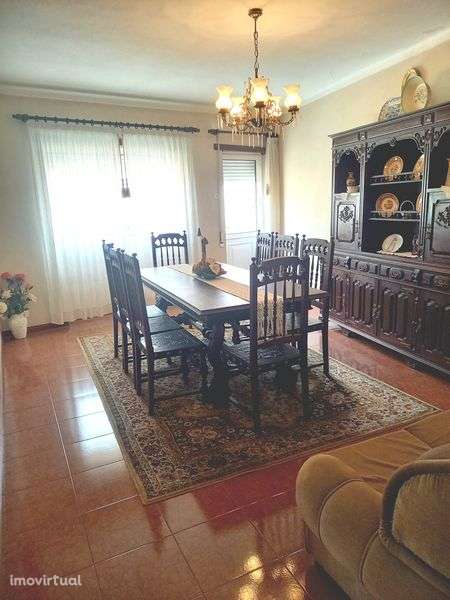 Moradia no centro da cidade de Cantanhede - Grande imagem: 3/11