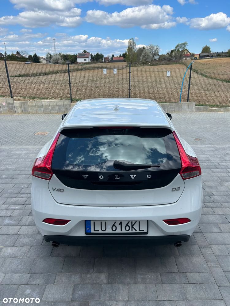 Volvo V40 D3 Geartronic Momentum - 5