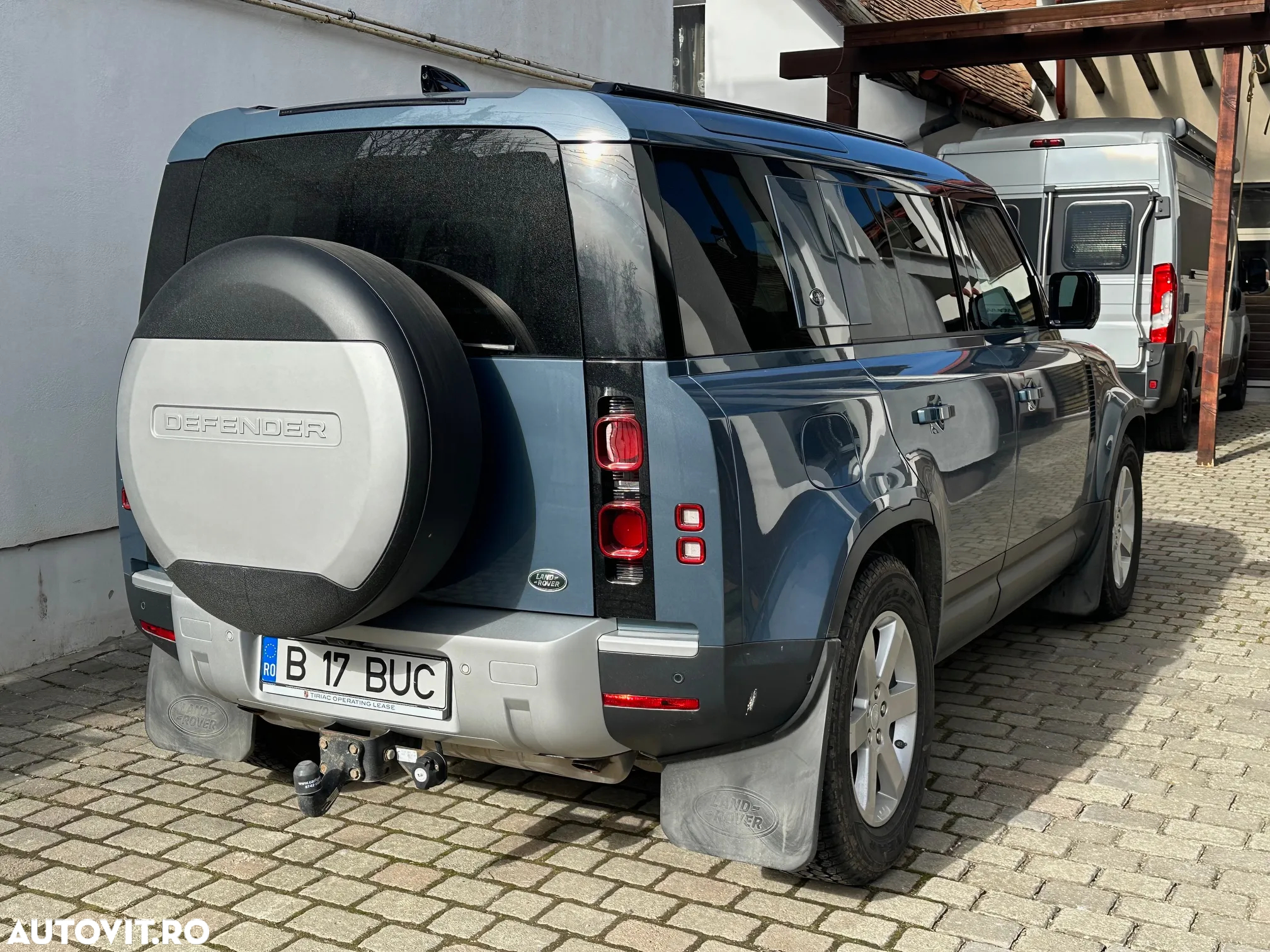 Land Rover Defender 110 3.0P 400 MHEV - 4