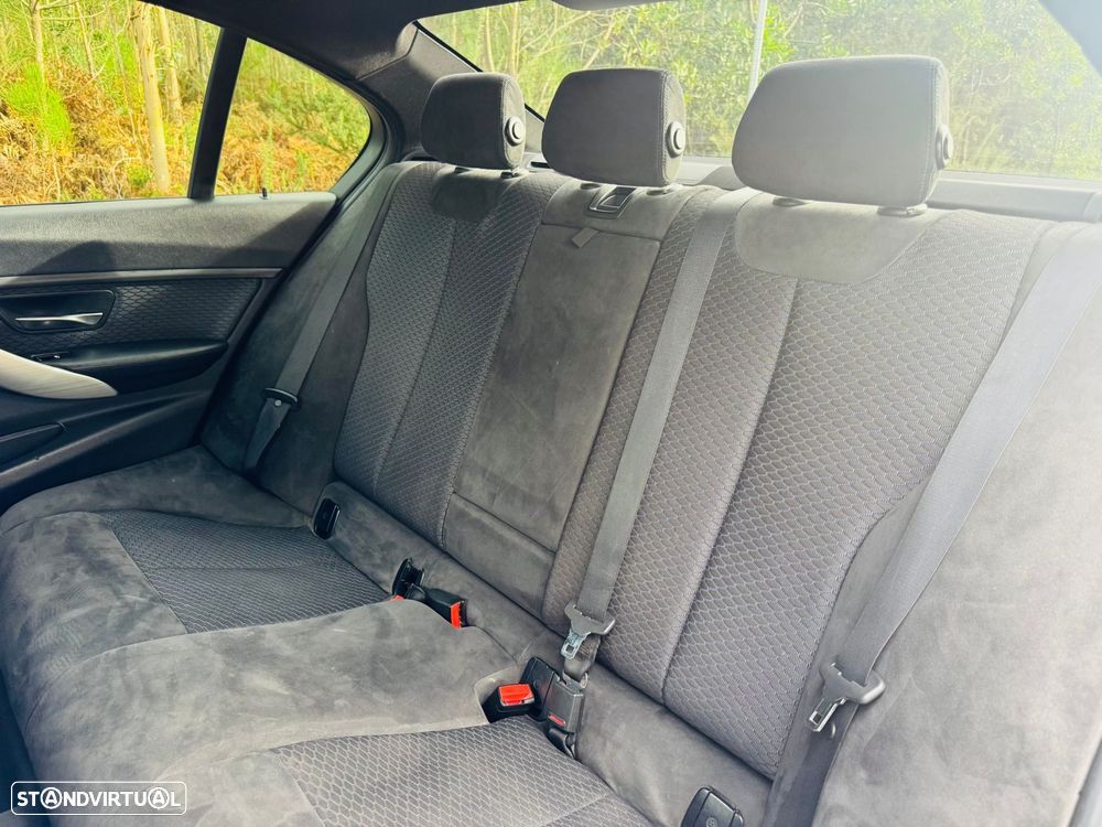 BMW 325 d Pack M - 37