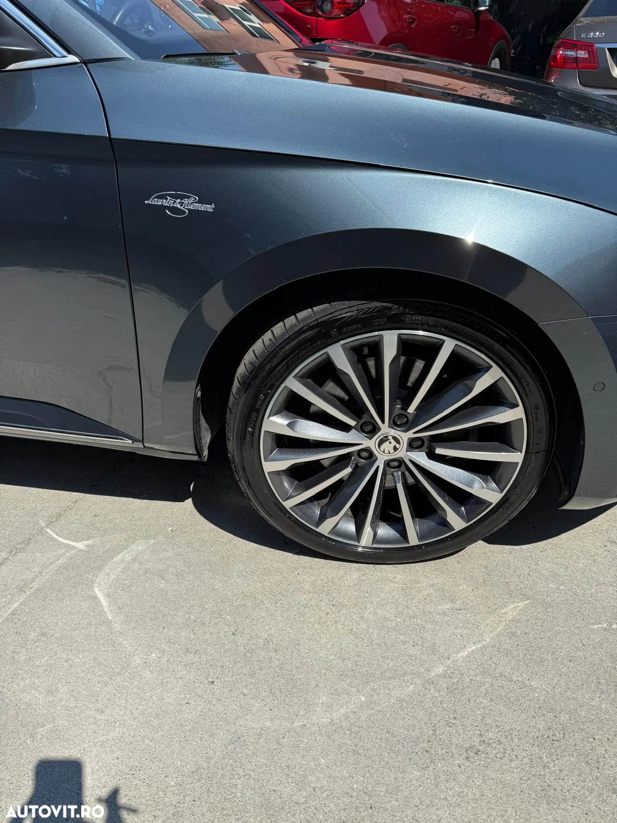 Skoda Superb 2.0 TSI 4X4 DSG Laurin & Klement - 3