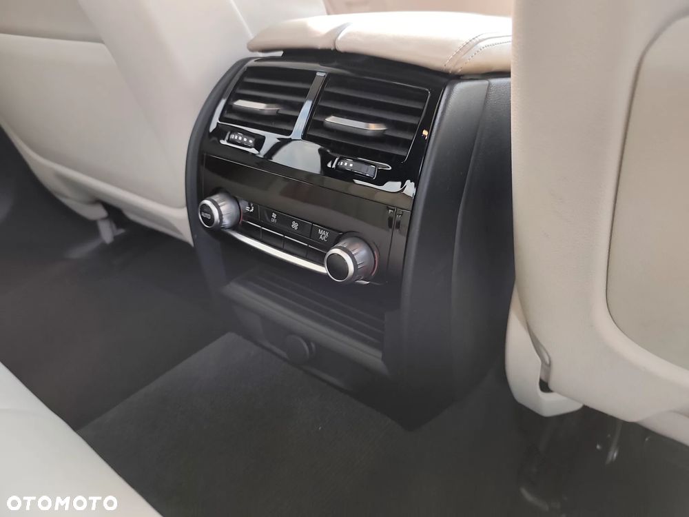 BMW Seria 5 530i xDrive - 13