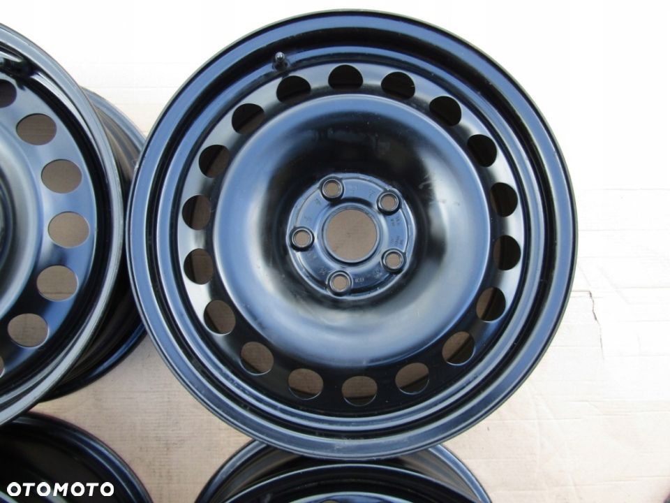 4x Felgi 17 VW Passat B5 B6 B7 B8 Jetta Golf V VI VII VIII Caddy Touran - 6