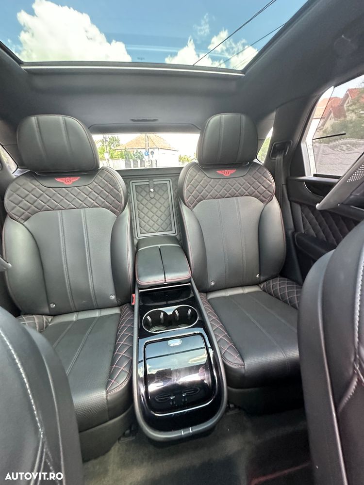 Bentley Bentayga W12 Mulliner - 7