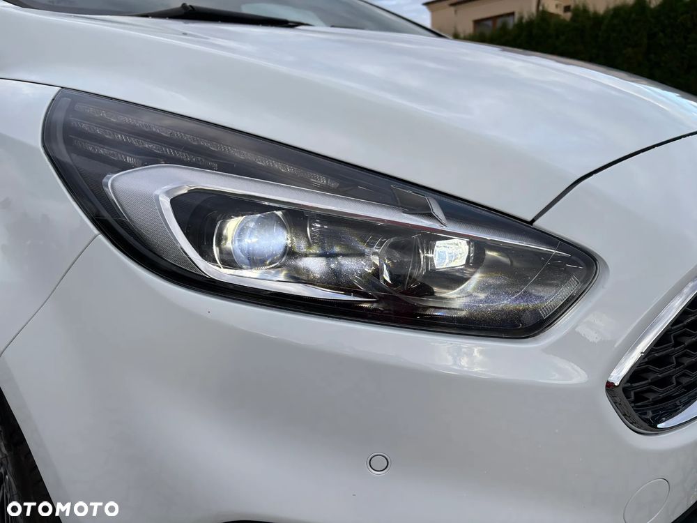 Ford S-Max 2.0 EcoBlue Titanium - 19