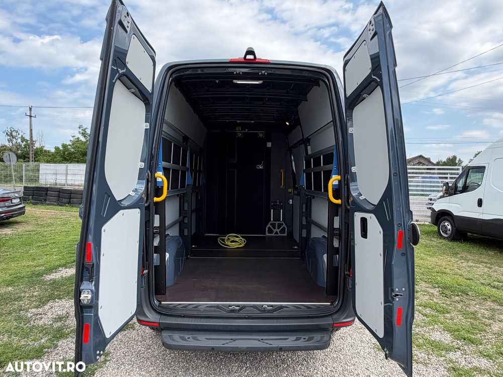 Mercedes-Benz E-Sprinter - 5