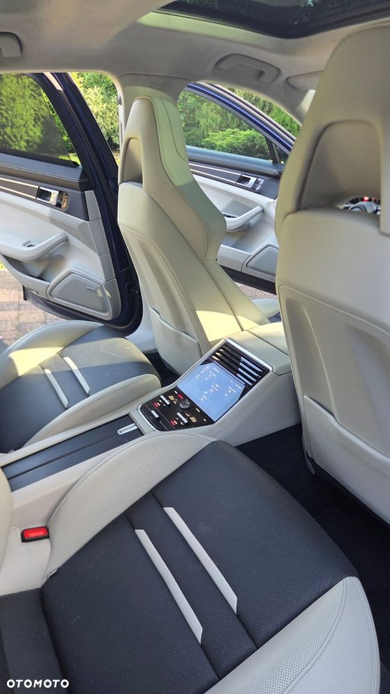 Porsche Panamera - 10