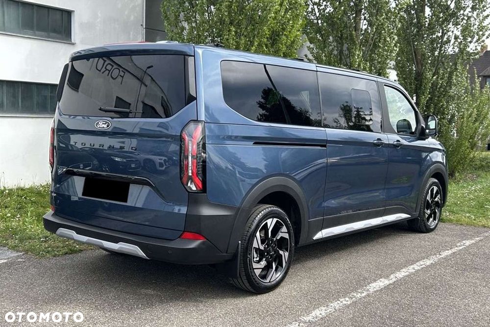 Ford Tourneo Custom - 6