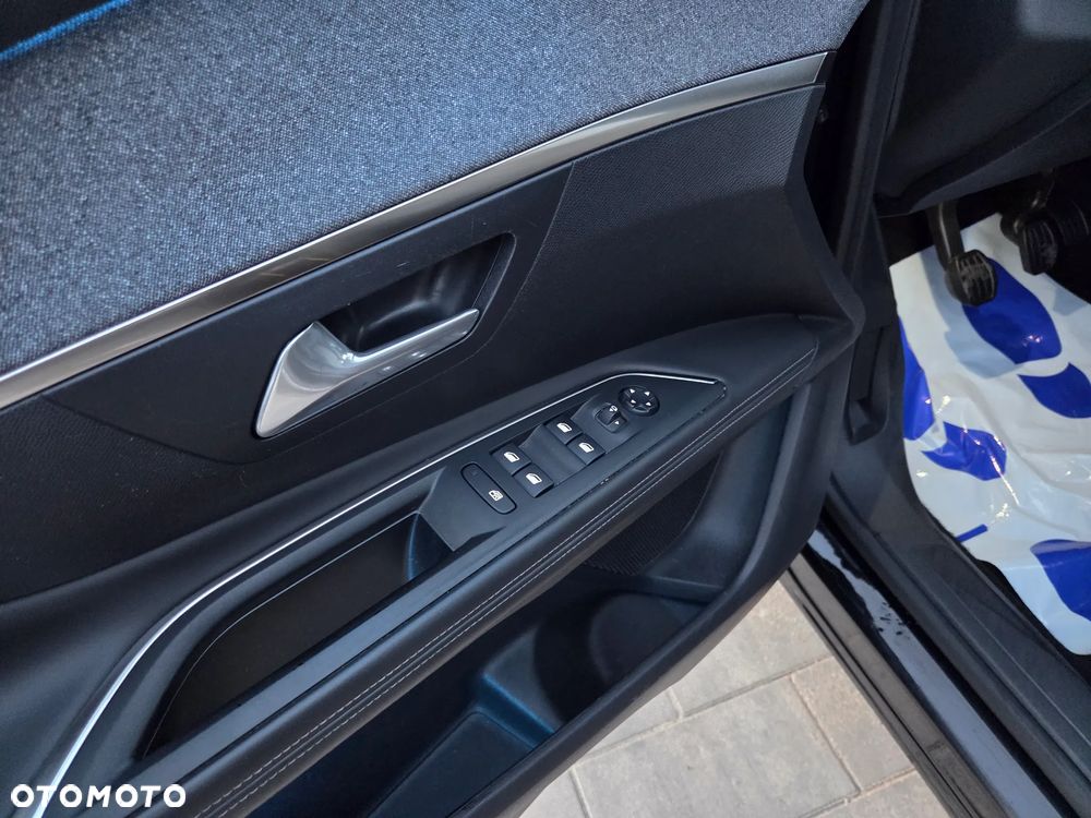 Peugeot 3008 BlueHDi 120 Stop & Start Allure - 32