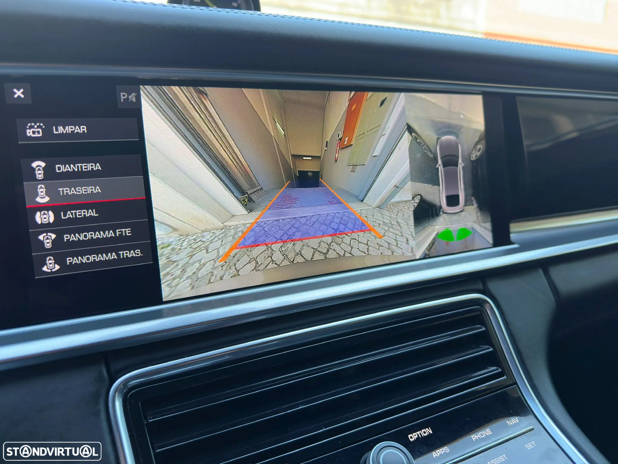 Porsche Panamera 4 E-Hybrid Platinum Edition com PDLS - 31
