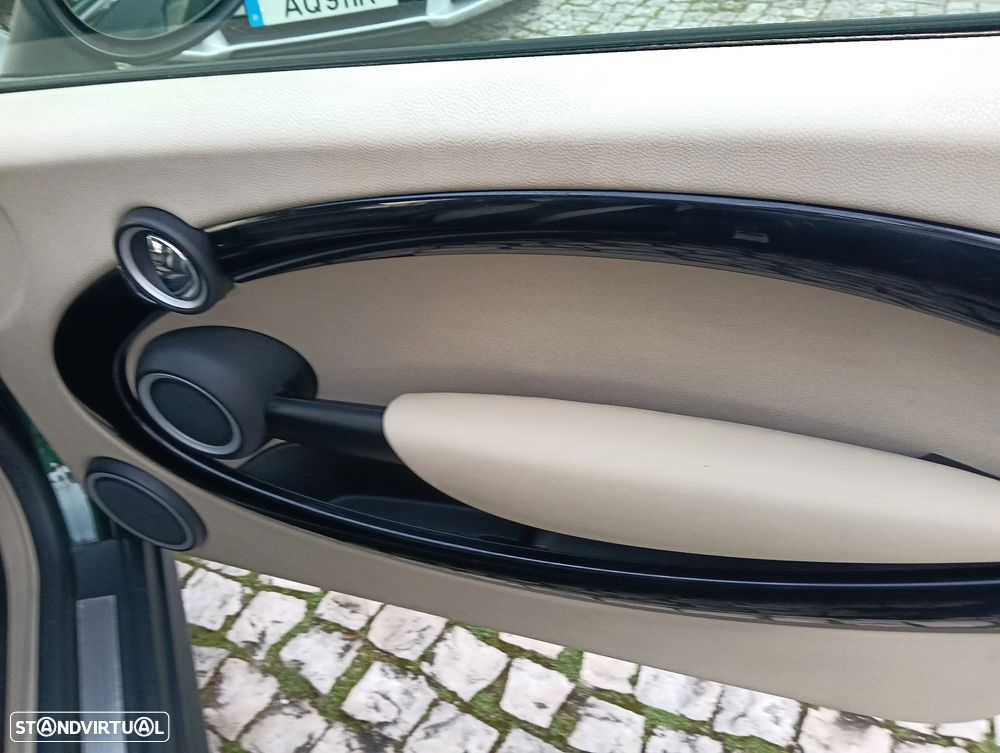 MINI 3 Portas Cooper D - 13