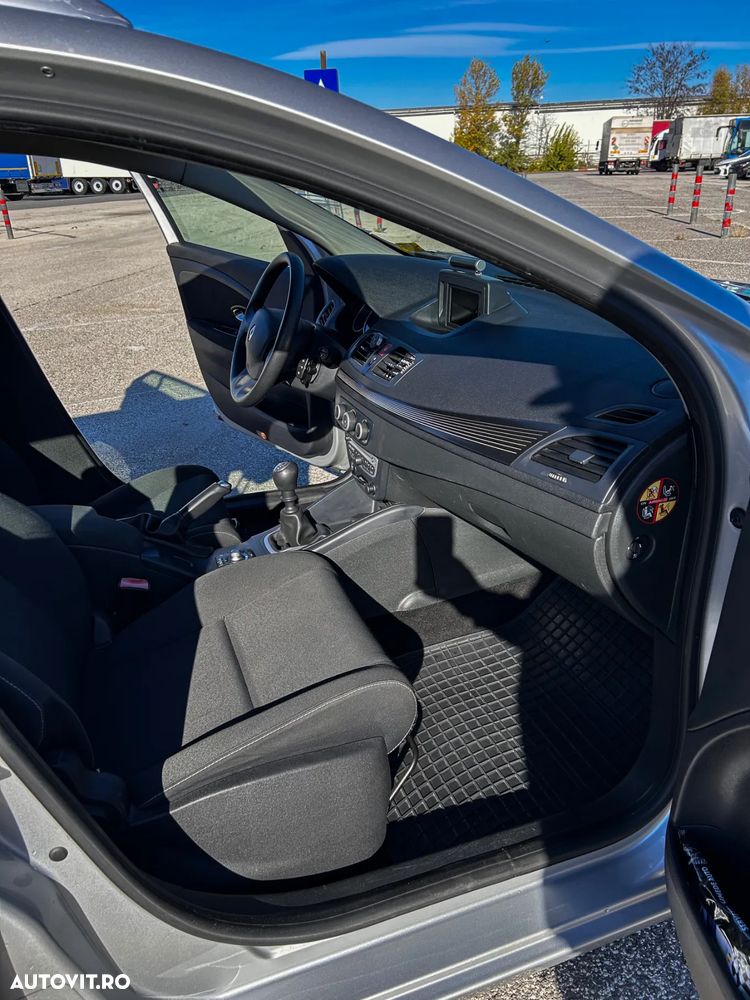 Renault Megane 1.5 dCi Dynamique - 9