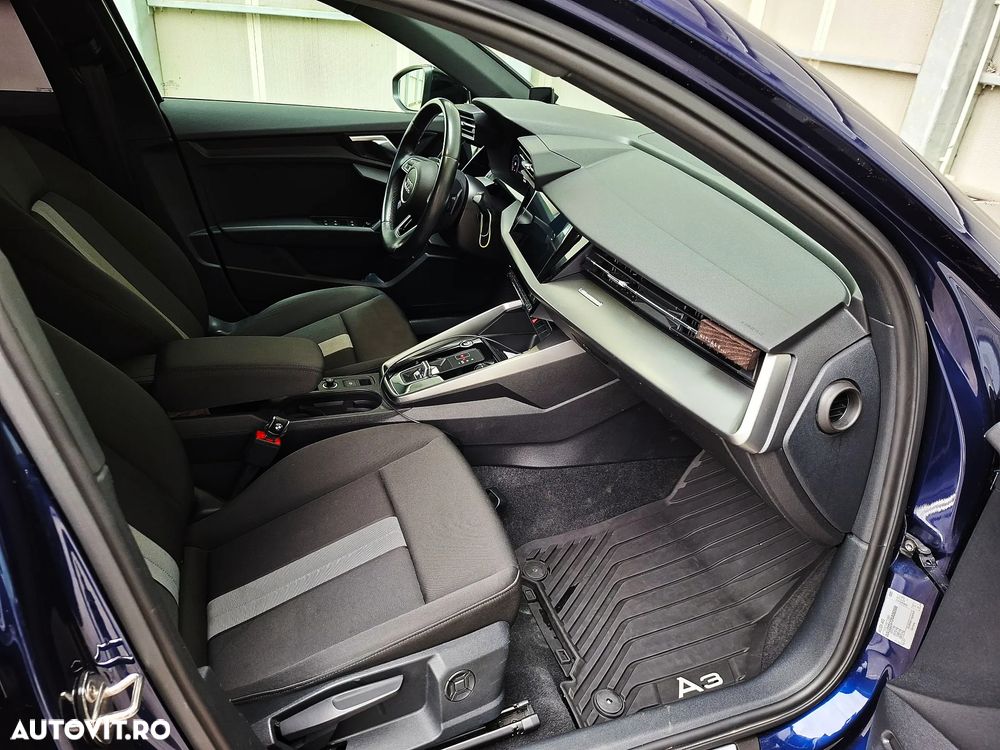 Audi A3 2.0 35 TDI S tronic Sport - 13