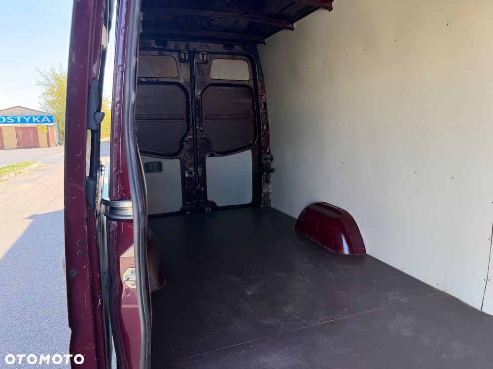 Mercedes-Benz Sprinter 319 - 25