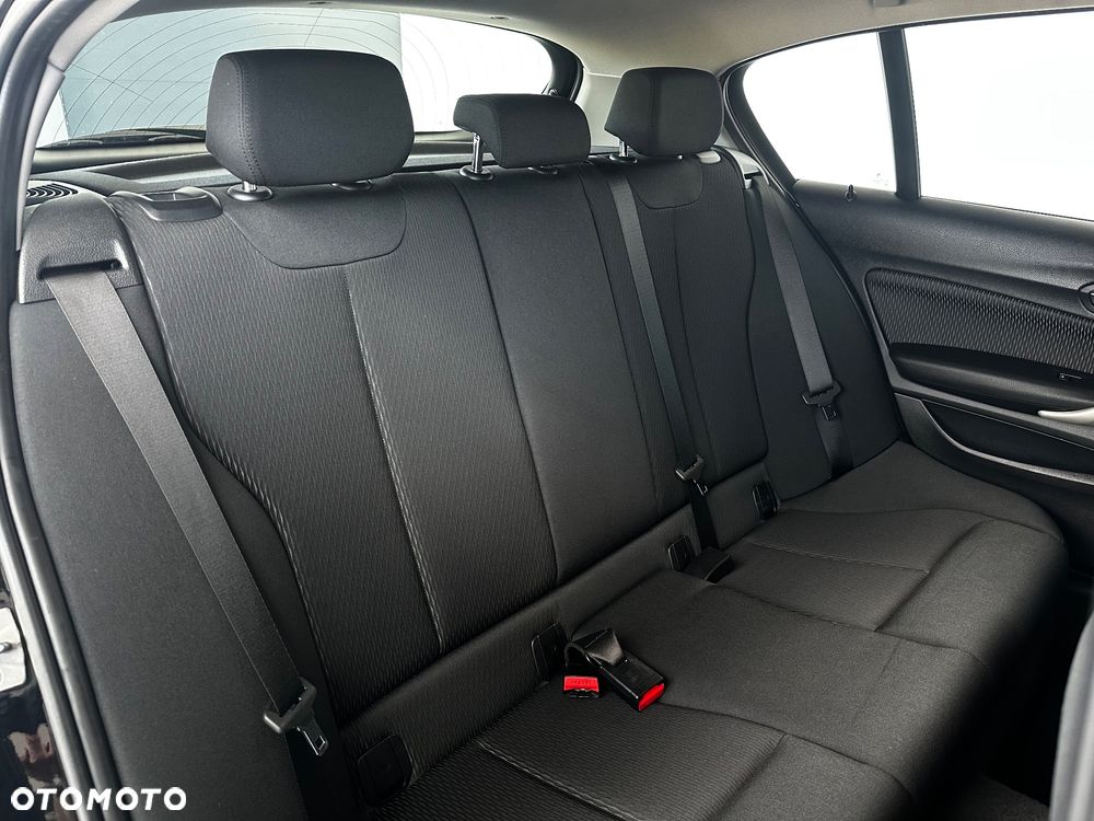 BMW Seria 1 118i - 15