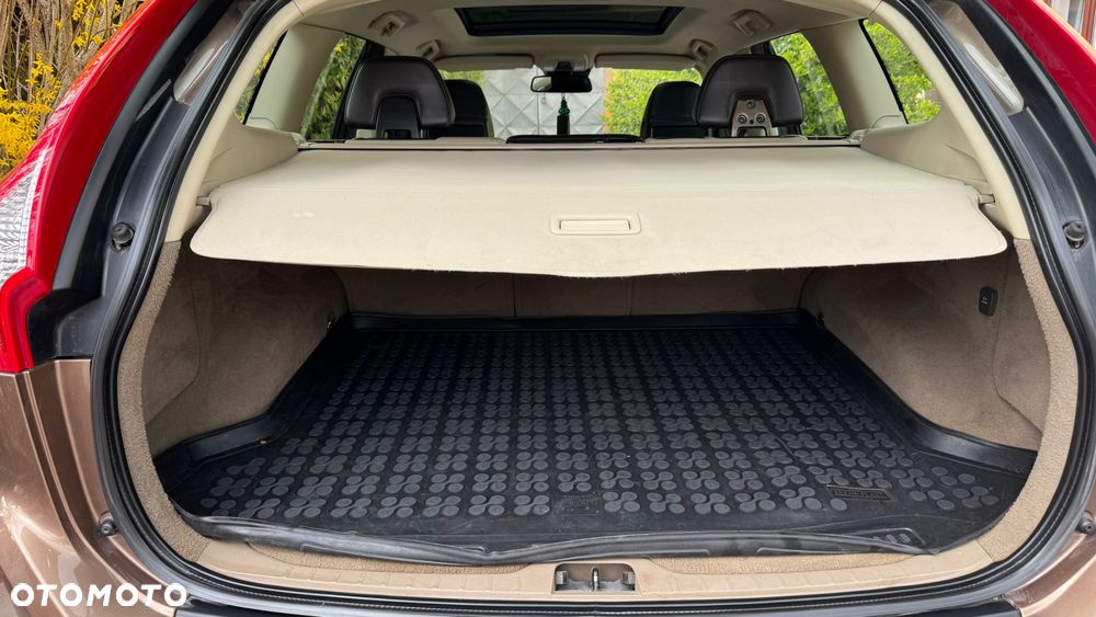 Volvo XC 60 D5 AWD Summum - 5