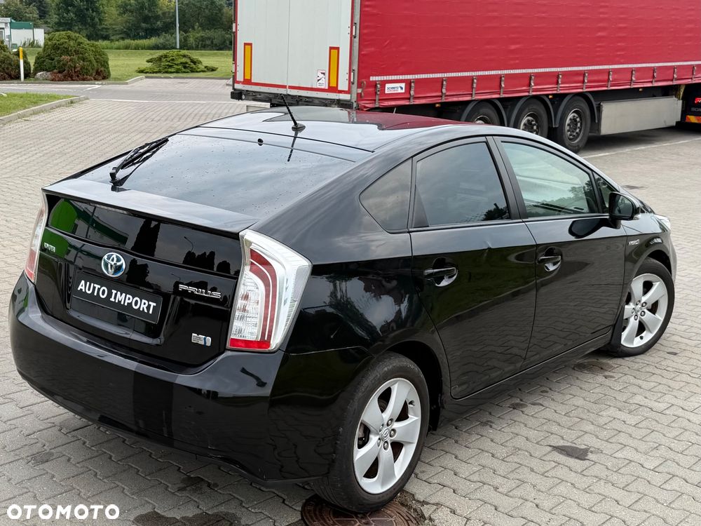 Toyota Prius 1.8 HSD Prestige - 5