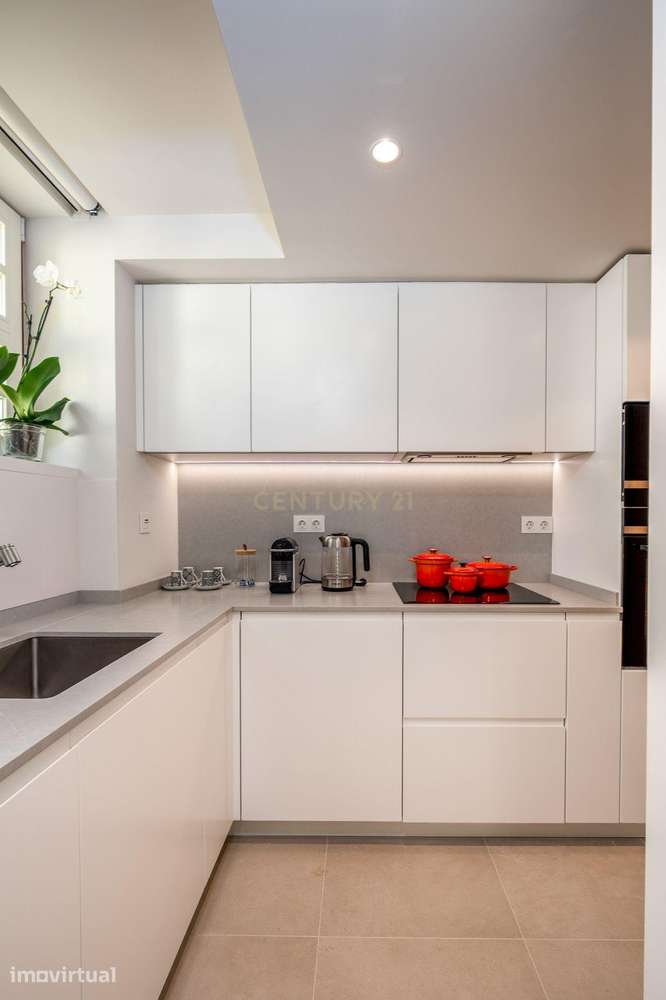 APARTAMENTO T1 DE LUXO COM 2 CASAS DE BANHO - AVENIDAS NOVAS - Grande imagem: 4/31
