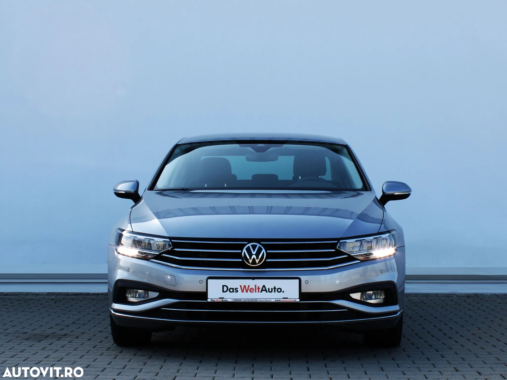 Volkswagen Passat - 8