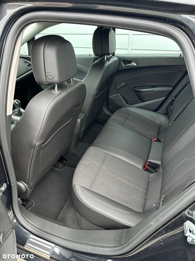 Opel Astra 1.4 ecoFLEX Start/Stop Active - 23