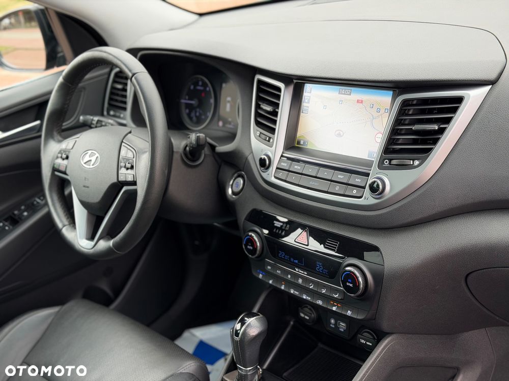 Hyundai Tucson 2.0 CRDI 4WD Automatik Premium - 11