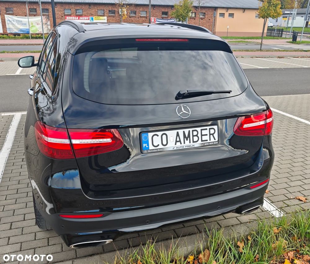 Mercedes-Benz GLC - 11