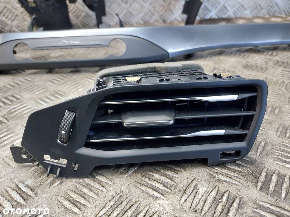 RAMKA LICZNIKA KRATKI NAWIEWU LISTWA OZDOBNA KONSOLI FORD FOCUS MK4 EU - 6