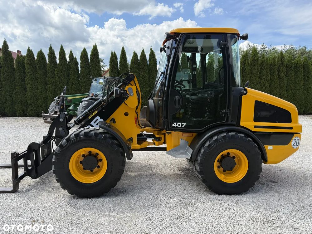 JCB 407 T4 / 2019 ROK / SILNIK 4-CYL BEZ DPF I ADBLUE / PIĘKNA / ORYGINAŁ / ZADBANA / SPROWADZONA Z NIEMIEC / MAŁE GABARYTY / SILNA / 406 408 409 60 70 M 506 509 - 3