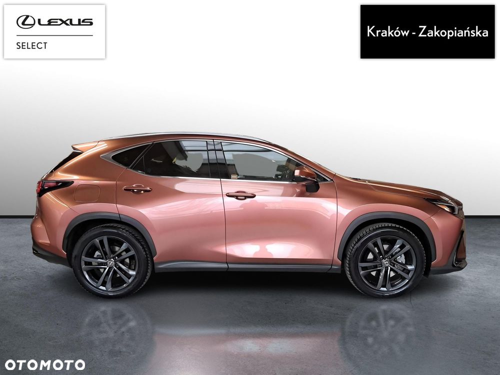 Lexus NX - 7