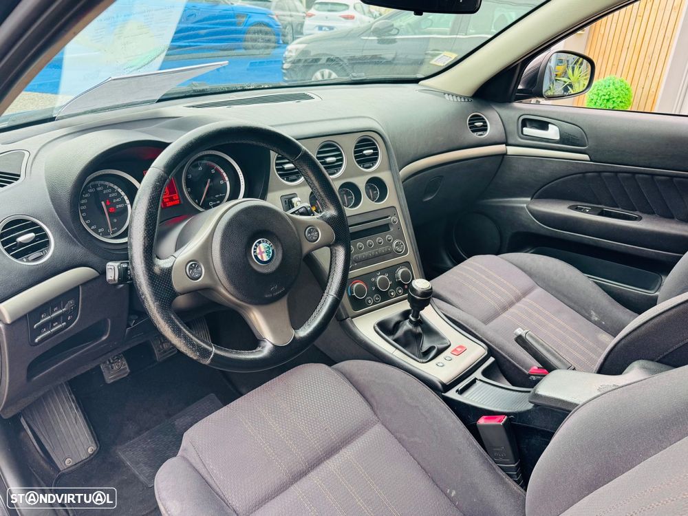Alfa Romeo 159 Sportwagon 1.9 JTDm 8V - 6
