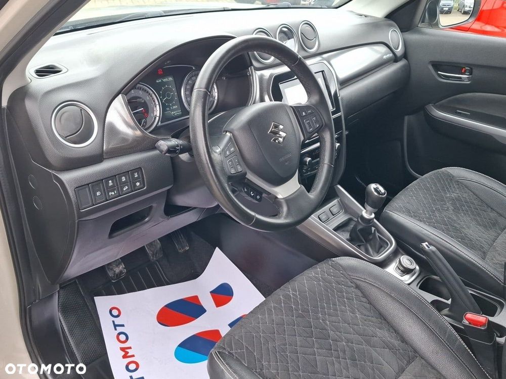 Suzuki Vitara 1.4 Boosterjet Elegance 4WD - 19