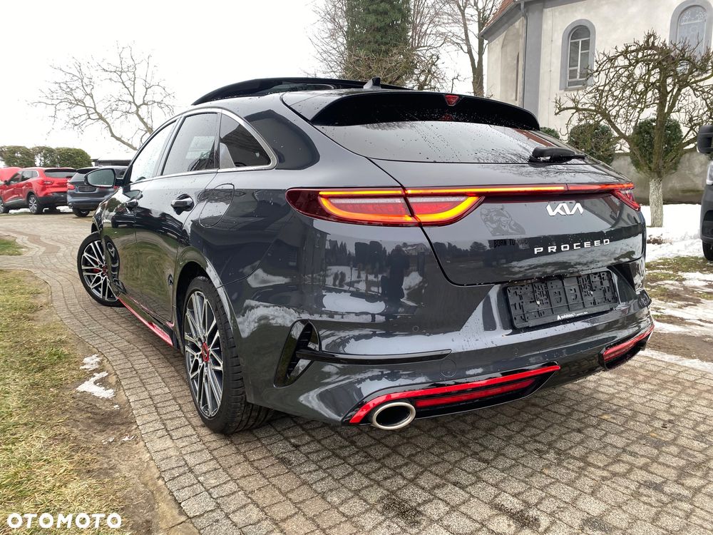 Kia ProCeed 1.6 T-GDI DCT7 OPF GT - 14
