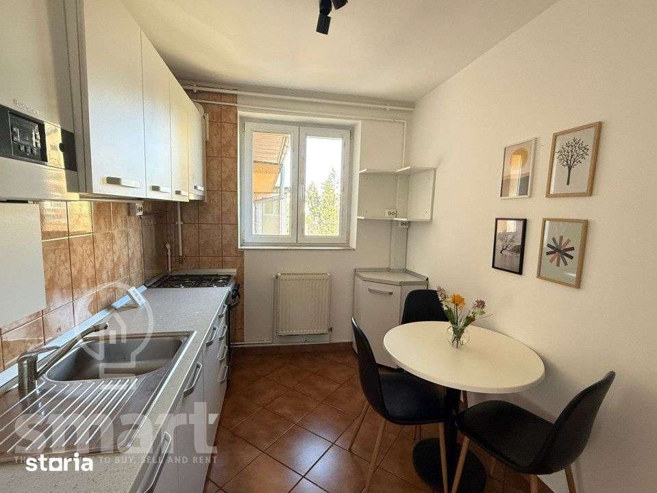 Apartament de inchiriat 2 camere decomandate parcare Complex Mercur Gh — fotografia 3