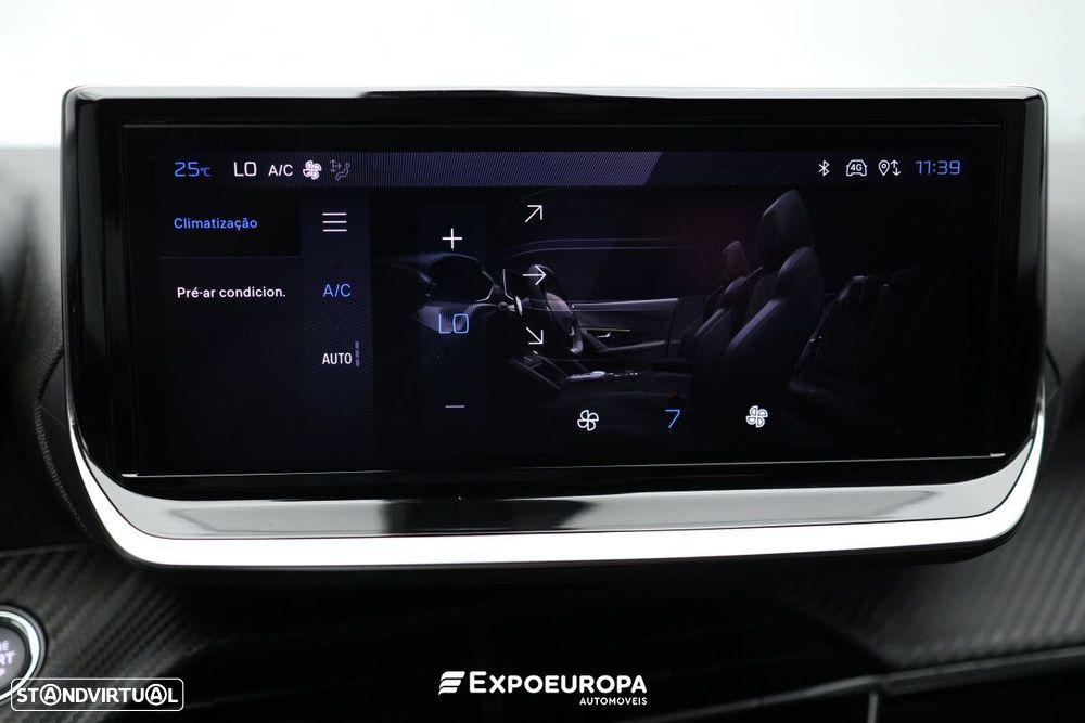 Peugeot e-2008 Allure - 15