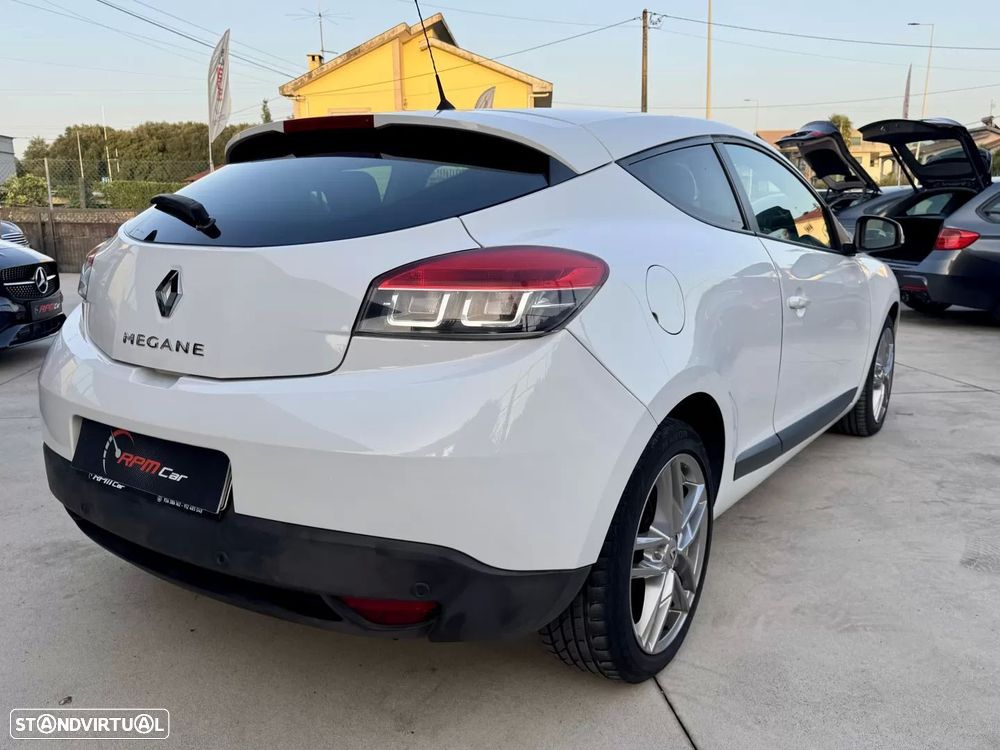 Renault Mégane Coupe 1.5 dCi Dynamique S - 11