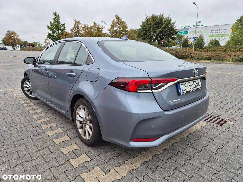 Toyota Corolla - 2