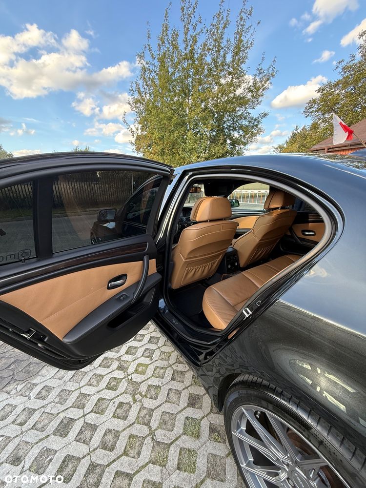 BMW Seria 5 530xd Edition Exclusive - 14