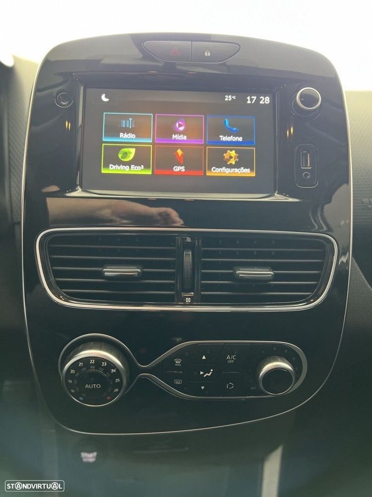 Renault Clio 0.9 TCE Dynamique S - 12