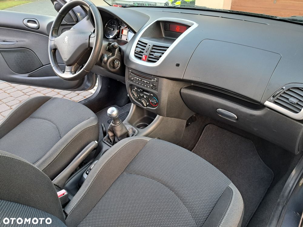 Peugeot 206 plus 60 - 33