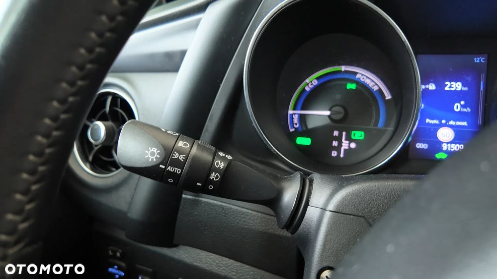 Toyota Auris 1.8 VVT-i Hybrid Automatik Edition-S - 28