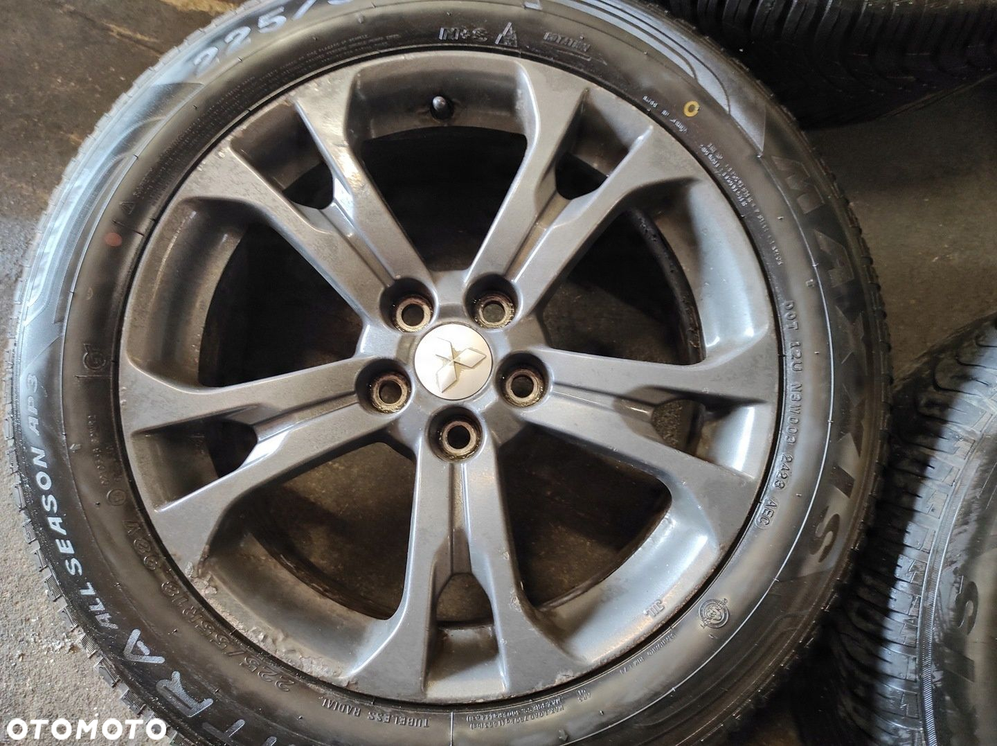 MITSUBISHI OUTLANDER III FELGI ALUMINIOWE 18 KOŁA 225/55 R18 CAŁOROCZNE - 8