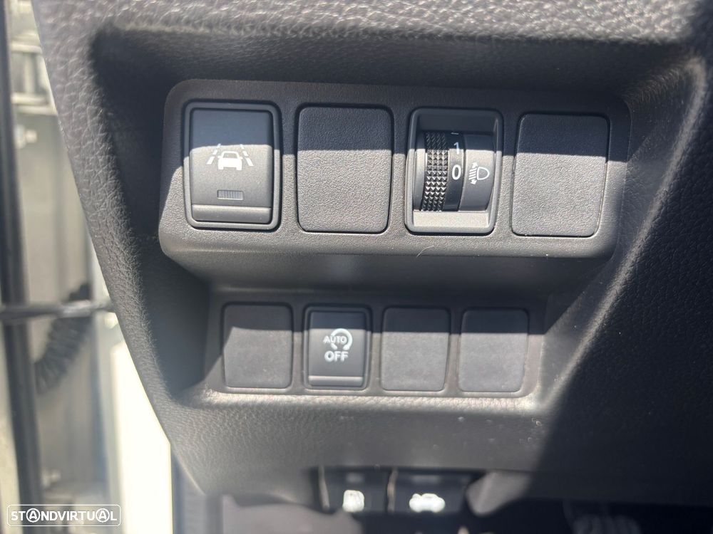 Nissan Qashqai 1.5 dCi N-Connecta - 25