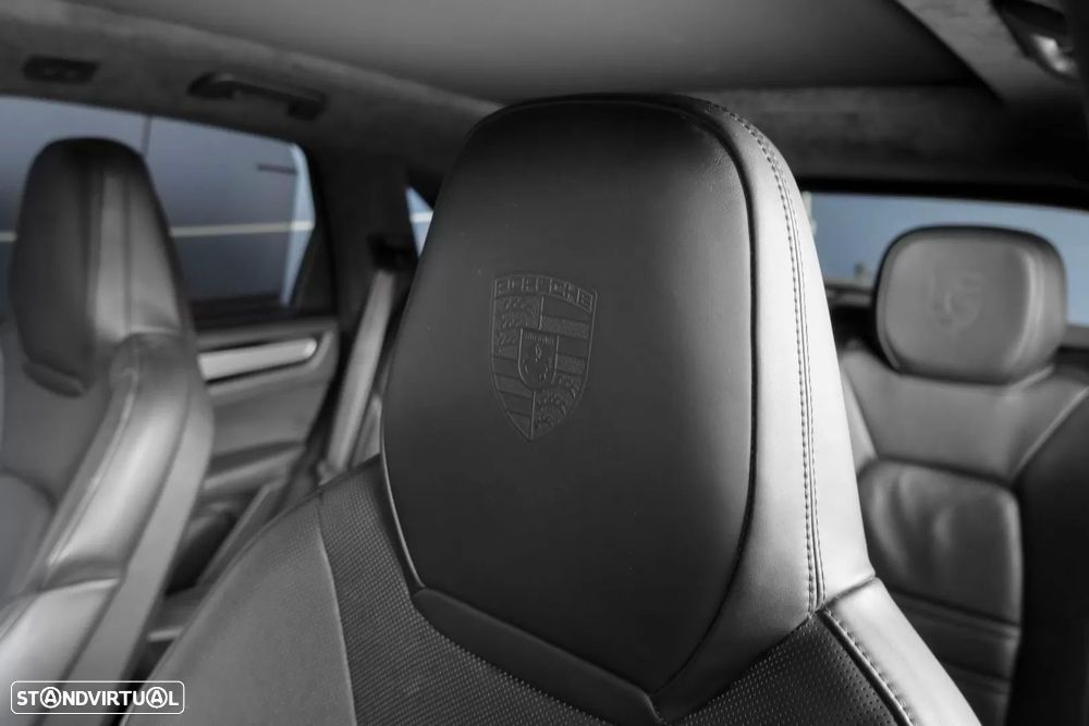 Porsche Cayenne Turbo S E-Hybrid - 21