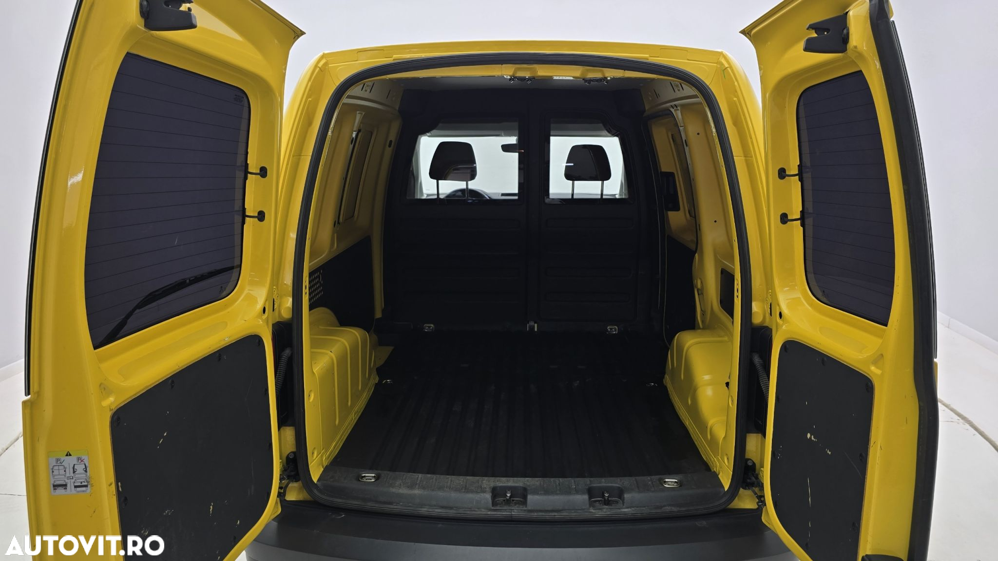 Volkswagen Caddy - 25