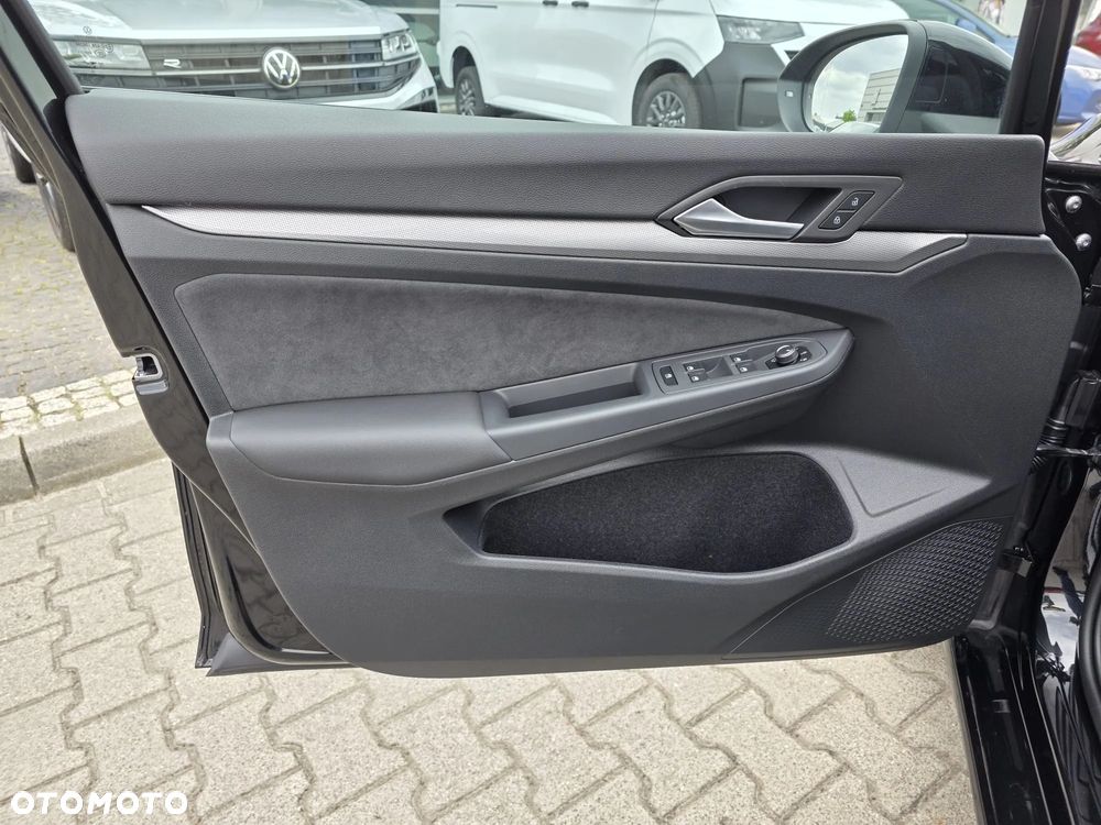 Volkswagen Golf - 9