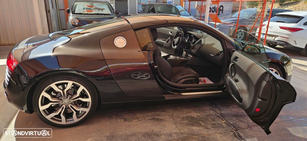 Audi R8 Coupé 4.2 FSI V8 quattro R tronic - 2