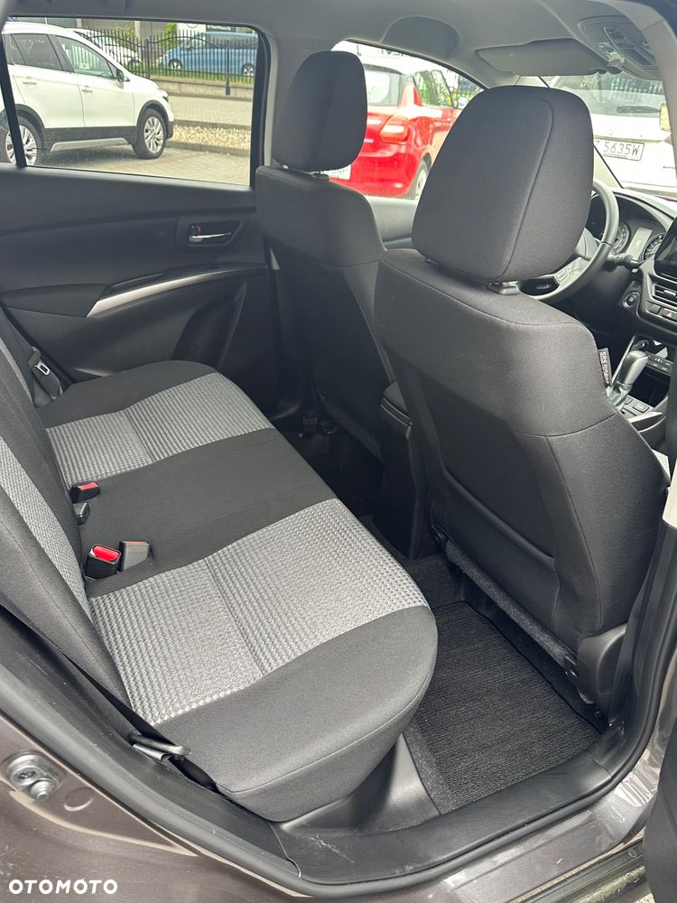 Suzuki SX4 S-Cross - 12