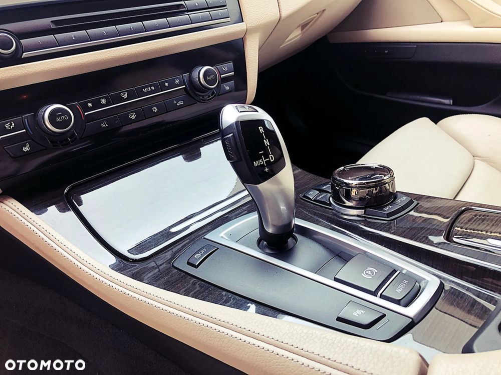 BMW Seria 5 - 10